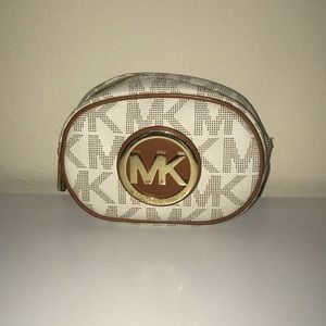 Michale Kors Travel Pouch